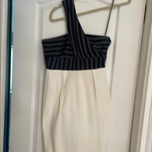 Kimora Lee Simmons Elegant One-Shoulder Striped Dress
